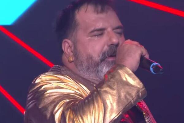 On je najveća transformacija na estradi! Jeo sedam puta na dan, a smršao 67 kila, svi u šoku kad čuju kako