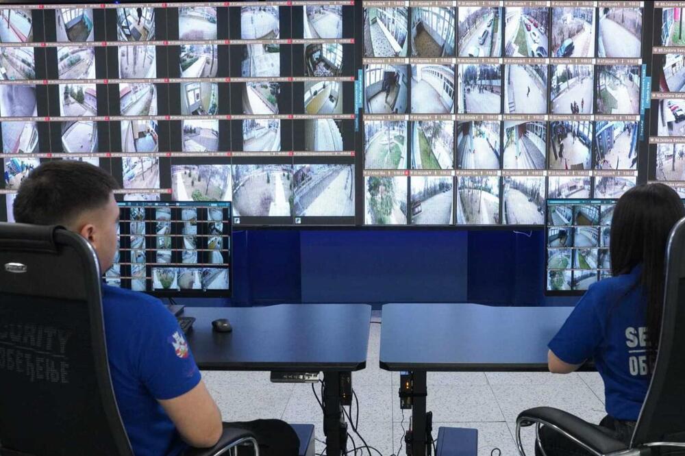 Moćna tehnologija pokrivaće svaki deo škole, a moći će da prepozna i ovo: Evo kako rade nadzorne kamere na školama