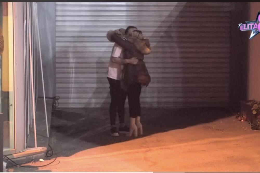 "Bilo najbolje za oboje..." Razmenjivali nežnost, a nakon ovog usledila hitna reakcija iz spoljnog sveta