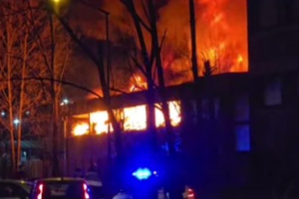 Vatra guta sve, a šire se i zastrašujući snimci! Stravičan požar u Moskvi - detalji su jezivi (VIDEO)