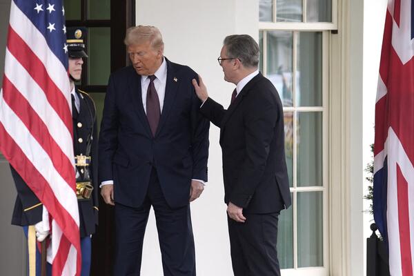Tramp ugostio Starmera u Beloj kući: Evo šta je rekao o pregovorima sa Rusijom!