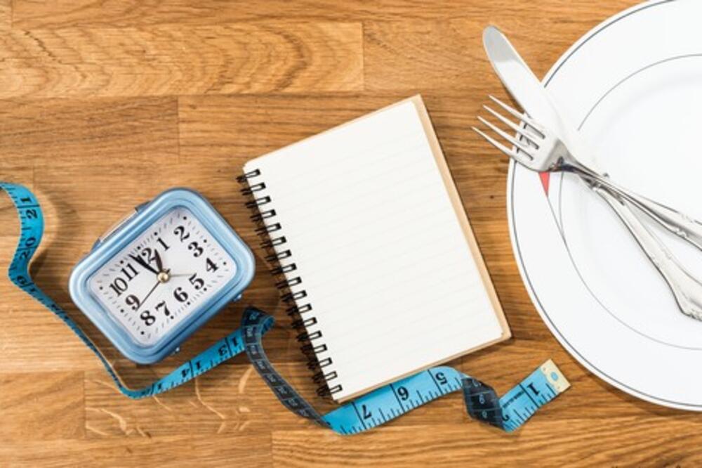 Koliko dugo možemo bez hrane? Za autogafiju kažu da je odlična, ali postoje ljudi koji nikako ne smeju da gladuju