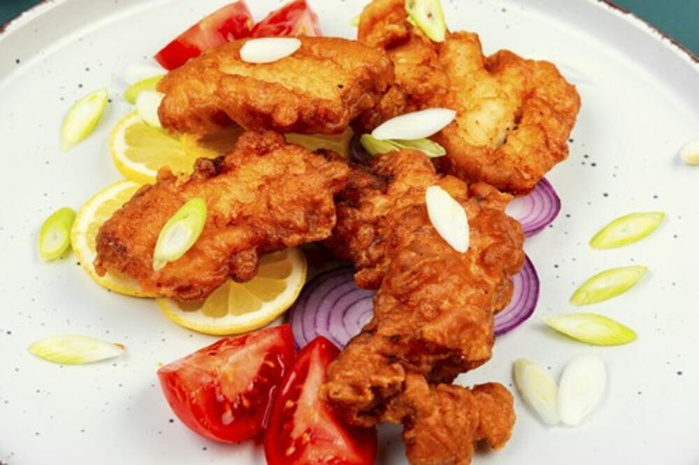 Ovo jelo neće opteretiti kućni budžet, a obožavaće ga cela porodica: Hrskave i sočne riblje pljeskavice