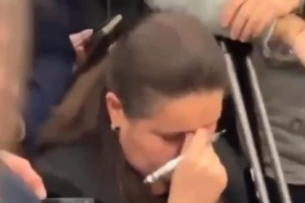 Slošilo joj se: Ukrajinska ambasadorka hvata se za glavu dok se Tramp dernja na Zelenskog! (VIDEO)