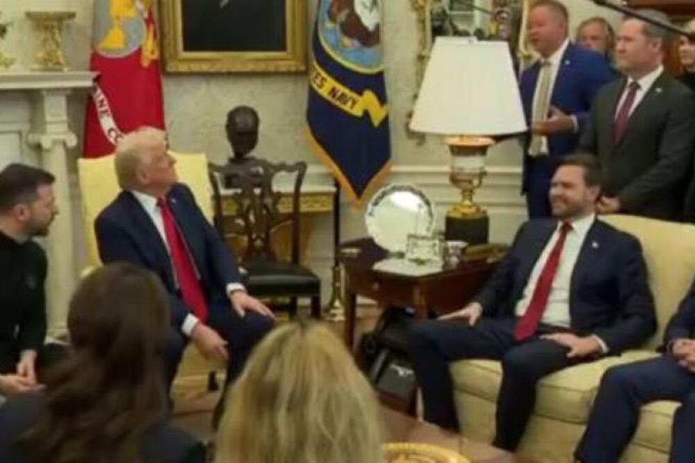 Američki novinar žestoko iskritikovao Zelenskog zbog odela: Tvrdi da time vređa Belu kuću, ovaj mu nije ostao dužan