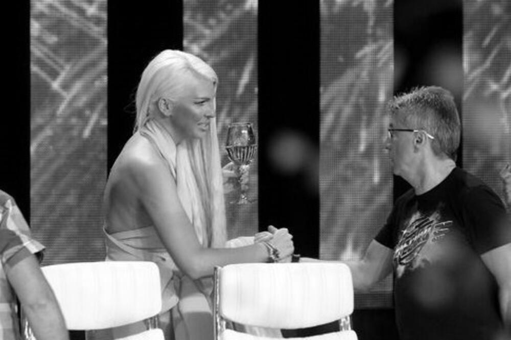 Jelena Karleuša ne može da dođe sebi nakon smrti bivšeg direktora i prijatelja: Izustila samo ovo...