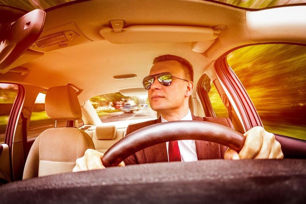 BUDITE SPREMNI I ZA VOŽNJU PO LEPOM VREMENU: Ne dozvolite da vam smeta odsjaj sunca!