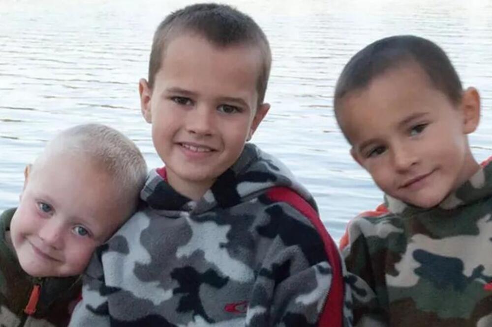 Od Aleksandra i njegova dva brata već 15 godina nema traga: Ono što je njihova mama sad uradila razara na komade!