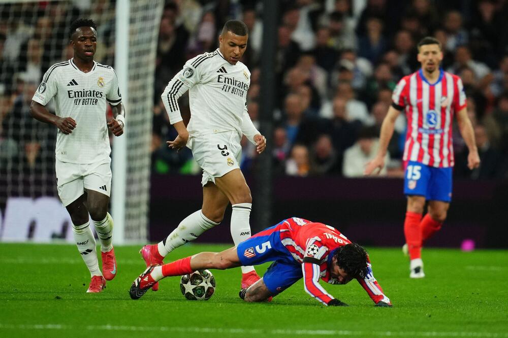 Liga šampiona! Realu pripao spektakl, Arsenal šikanirao PSV u Ajndhovenu!