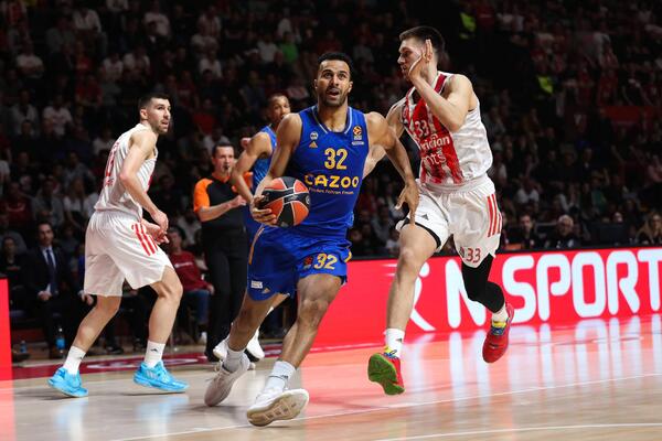 Pojačanje Crvene zvezde se već ukrcalo u avion!