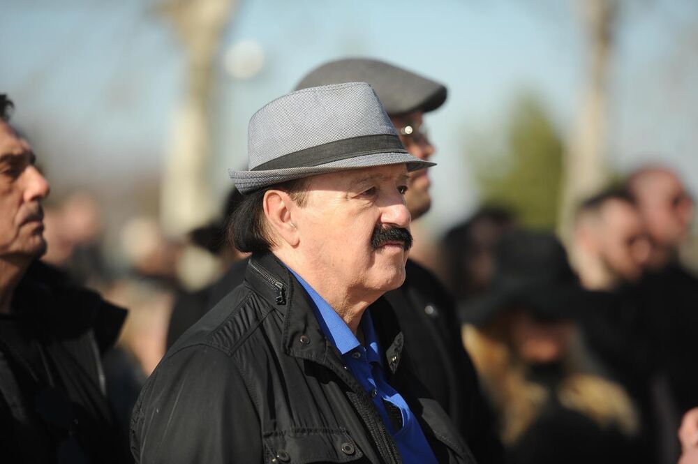 Haris našao novu devojku