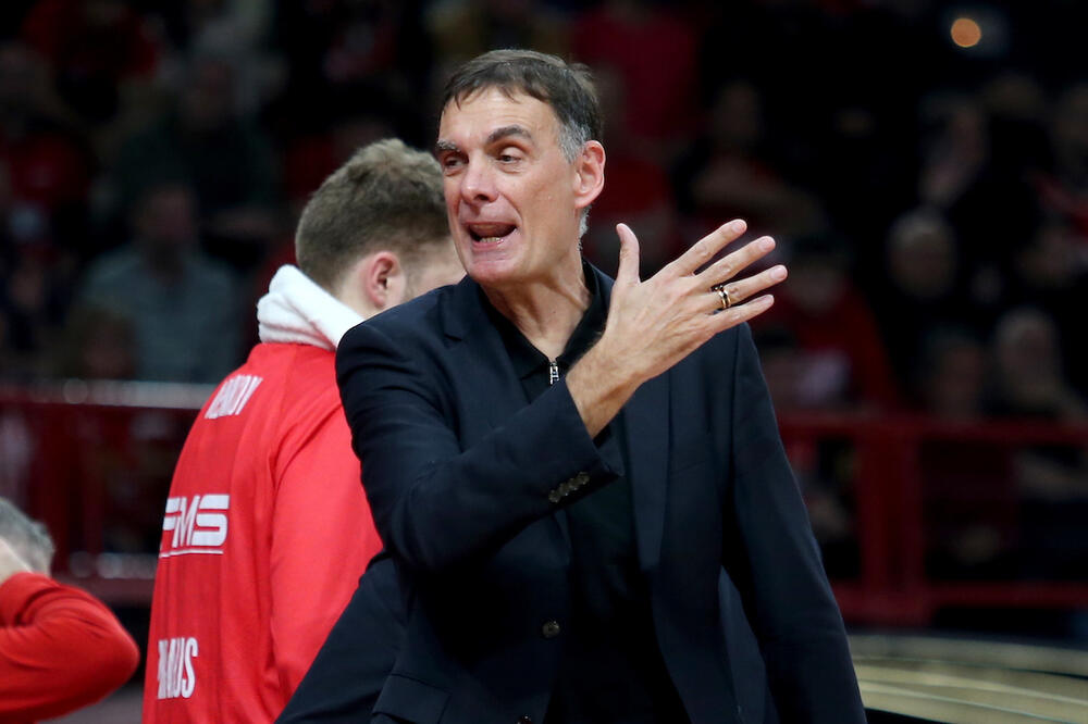 Košarkaš Olimpijakosa žestoko udario na Barcokasa!