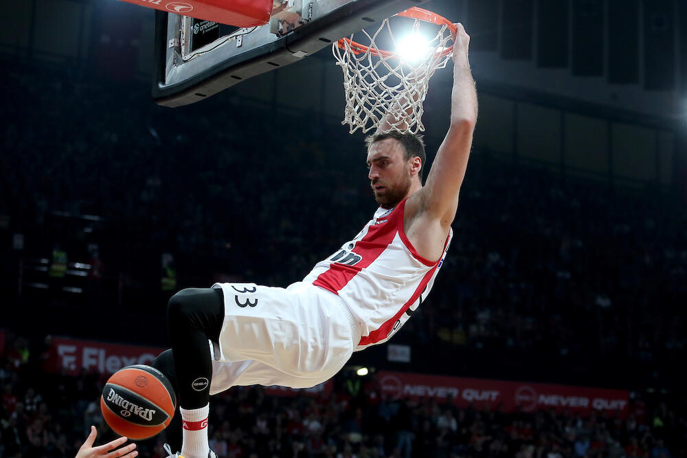 Bomba! Nikola Milutinov napušta Olimpijakos, ali ne menja boje?