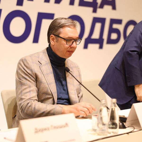 Vučić pozvao na miting u Beogradu: "28. marta najveći skup u istoriji Srbije"