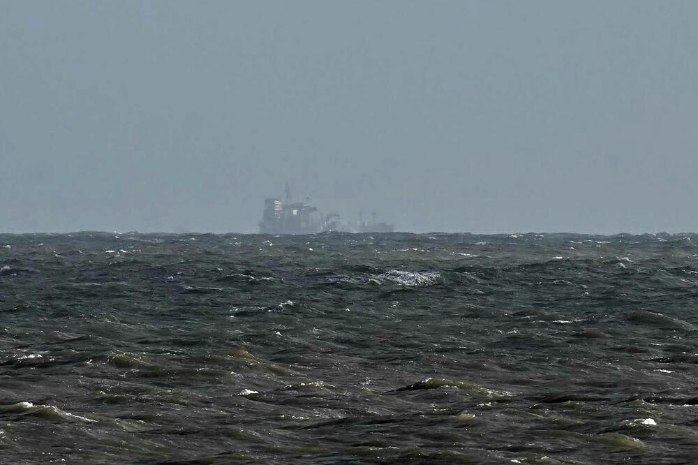 Brod koji se juče sudario prevozio otrovni natrijum cijanid: Jedan detalj ostaje misterija, u sve umešan Pentagon?!