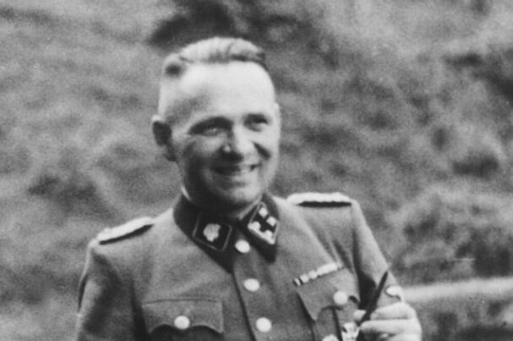 On je kriv za za smrt milion ljudi: Jedan je od najozloglašenijih zločinaca, a znate li ko je? Odao ga je prsten!