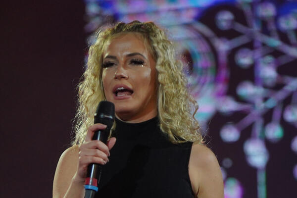 Pojavile se informacije da je bivša rijaliti učesnica podnela tužbe protiv ovih ljudi: Ovo su svi detalji