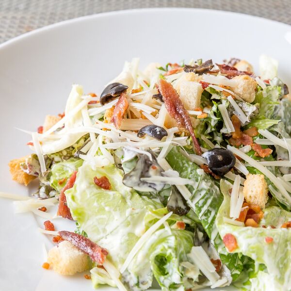 Kremasta i hrskava salata kojoj nećete odoleti: Zasitna je, neodoljivog ukusa i puna povrća