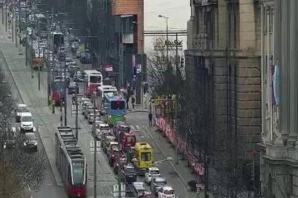 Nove izmene saobraćaja zbog triatlona: Pogledajte koje ulice u Beogradu će danas biti zatvorene, od Surčina do Ade!