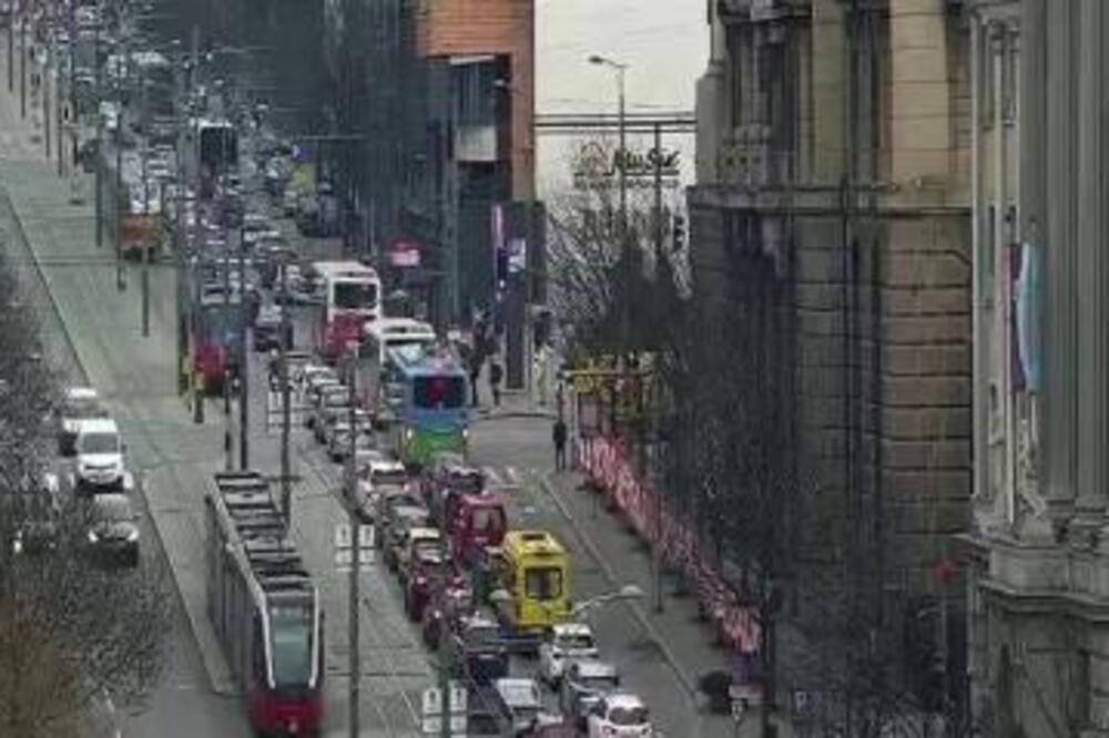 Nove izmene saobraćaja zbog triatlona: Pogledajte koje ulice u Beogradu će danas biti zatvorene, od Surčina do Ade!