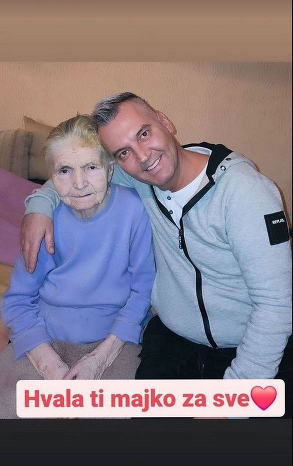 Milan Milošević sa majkom