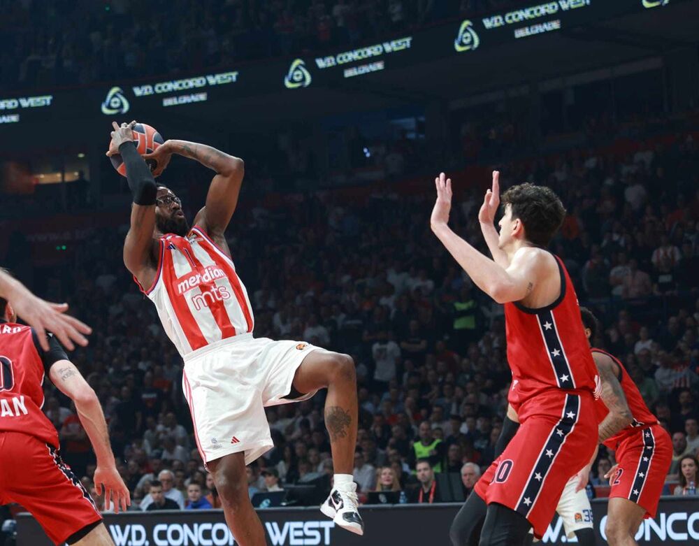 Džon Braun na utakmici Crvene zvezde i milanske Olimpije