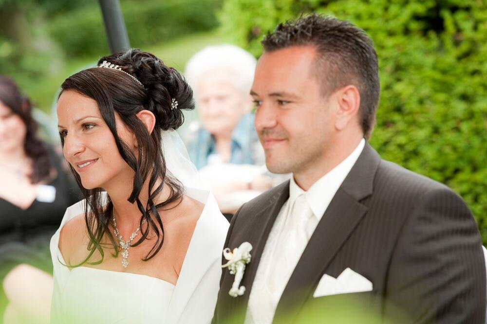 Jasmina iz Banjaluke imala je 19 godina kada je majci preotela dečka! Na dan svadbe saznala ŠOK istinu! Javno ga...