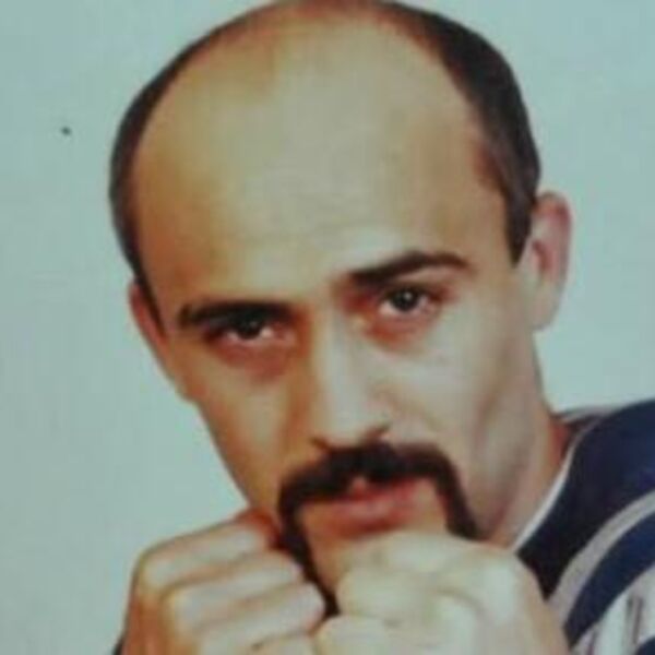 Tukao ljude zbog jednog pitanja, robijao svuda po Evropi: Važio za "opasnog momka", nije ga usmrtio metak, NEGO...