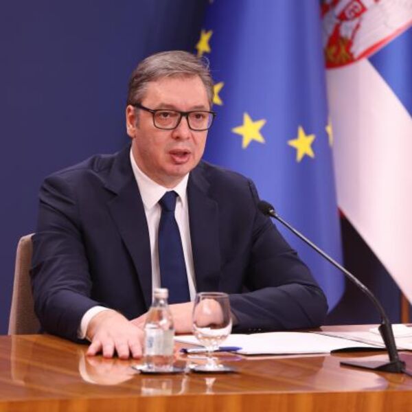 Predsednik Vučić se vanredno obraća u 13 časova nakon požara i pucnjave u Pionirskom parku