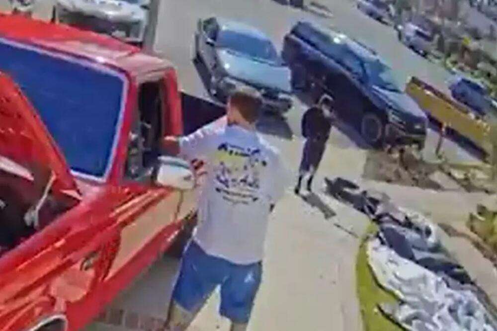 Napao nožem MMA borca, pa jedva izvukao živu glavu! (VIDEO)