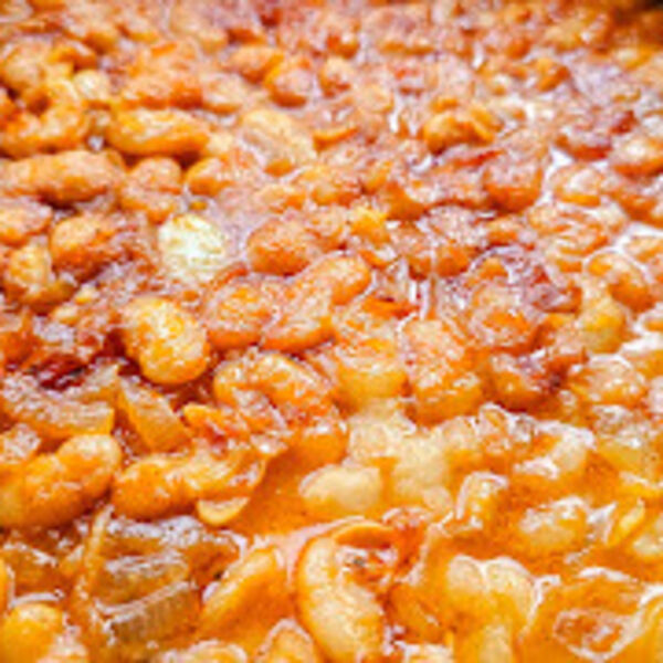 Pasulj na turski način prste da poližete: Bez mesa, a jedan sastojak daje mu poseban šmek, vrhunski specijalitet