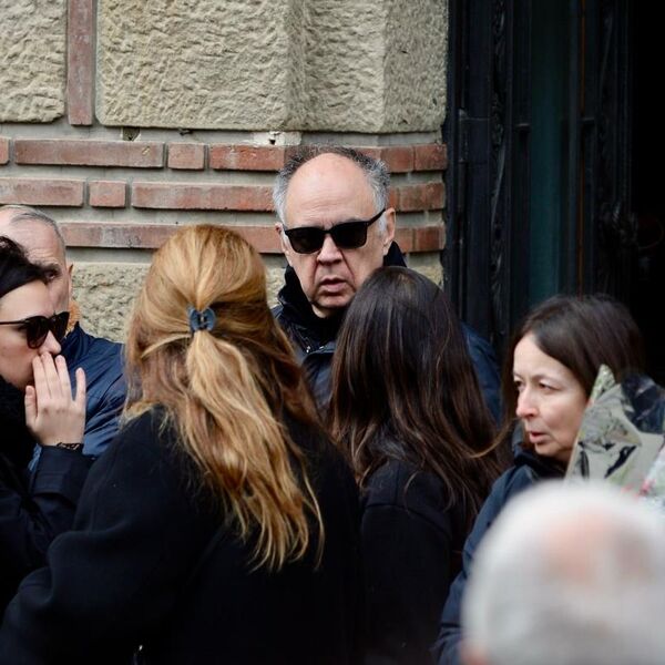 Zbog ove scene na kraju sahrane Aleksandre Goncić svi su prolili suze: Niko nije mogao da se suzdrži, tuga