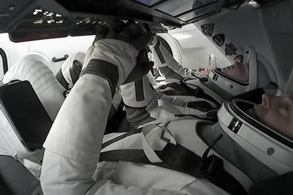 HITNO SE OGLASILA NASA! Astronaut u svemiru pati od NEPOZNATE BOLESTI, evo šta se trenutno događa - RAZMATRA SE...