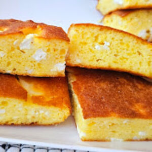 Pita sa sirom i gotovim korama gotova za tren: Ukusnija nego iz pekare, pravi melem za nepca