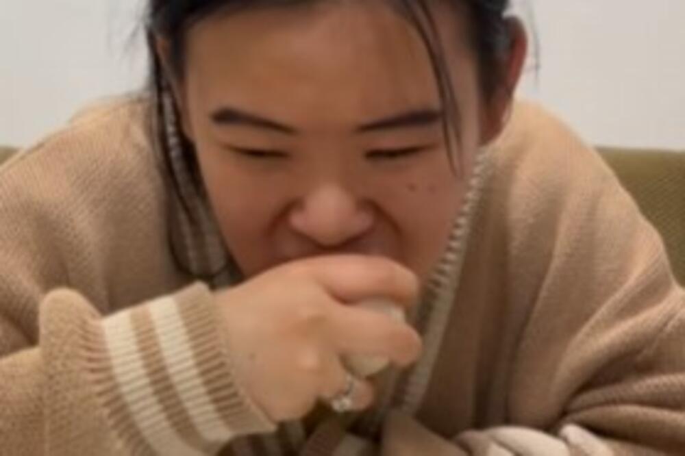 "Pomozi, Bože" Srpska snajka iz Kine probala srpski lek za prehladu: Mreže gore zbog reakcije kad je probala luk!