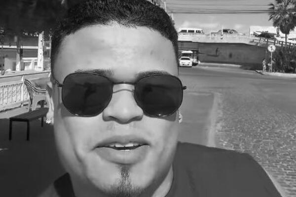 Utopio se poznati pevač: Imao je samo 22 godine, velika tuga