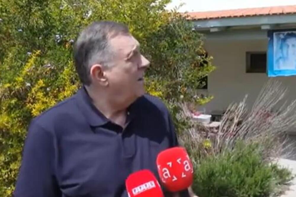 Snimljene eksplozije iznad glave Milorada Dodika: Dok je govorio, samo je odjeknulo, postoji video