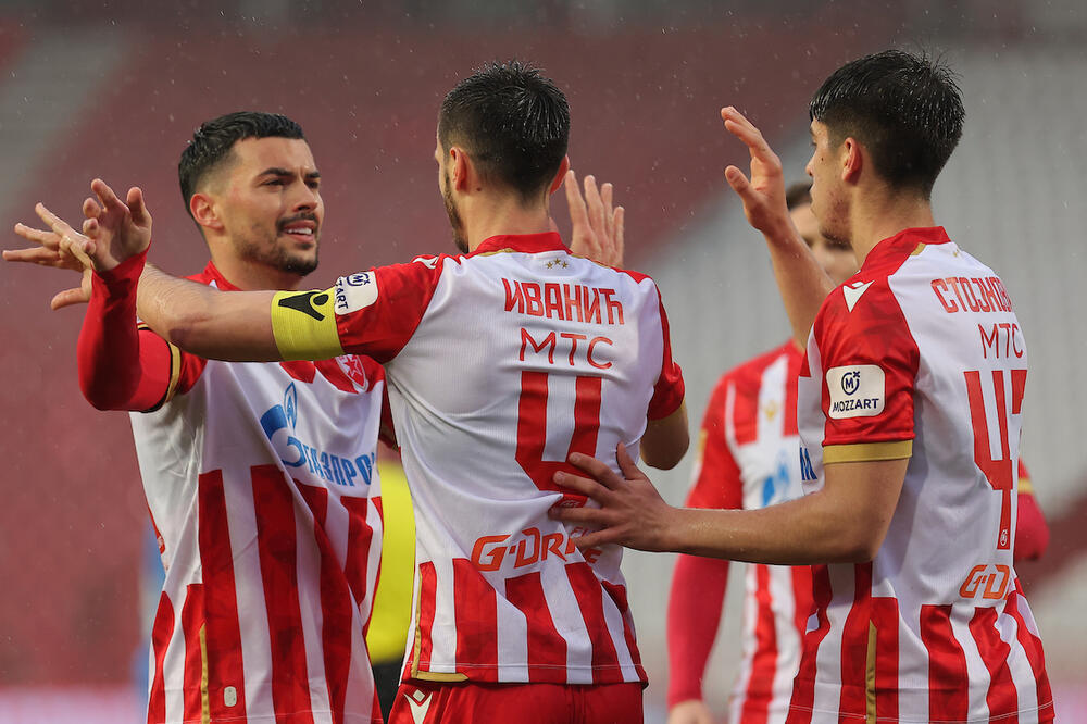 Nezapamćena utakmica na praznoj Marakani: Zvezda posle kiše golova savladala OFK!