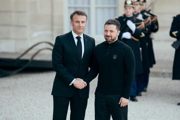 Zelenski stigao u Pariz kod Makrona! Sprema se sastanak koji će rešiti veliko pitanje, Putin na iglama!