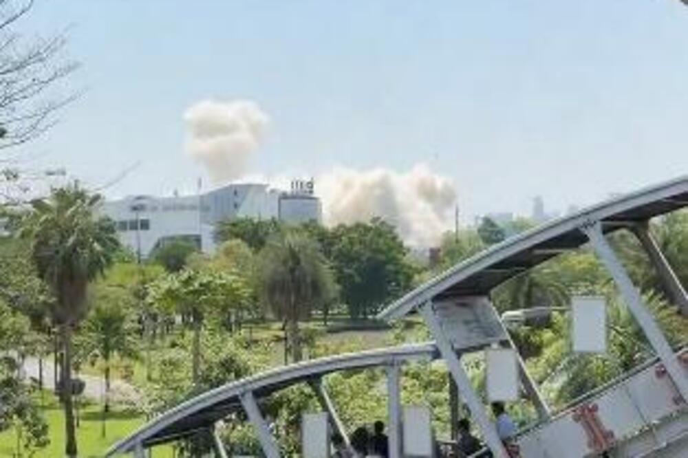 Stravični prvi snimci razornog potresa u Mjanmaru: Sve se treslo, građani uznemireni (VIDEO)