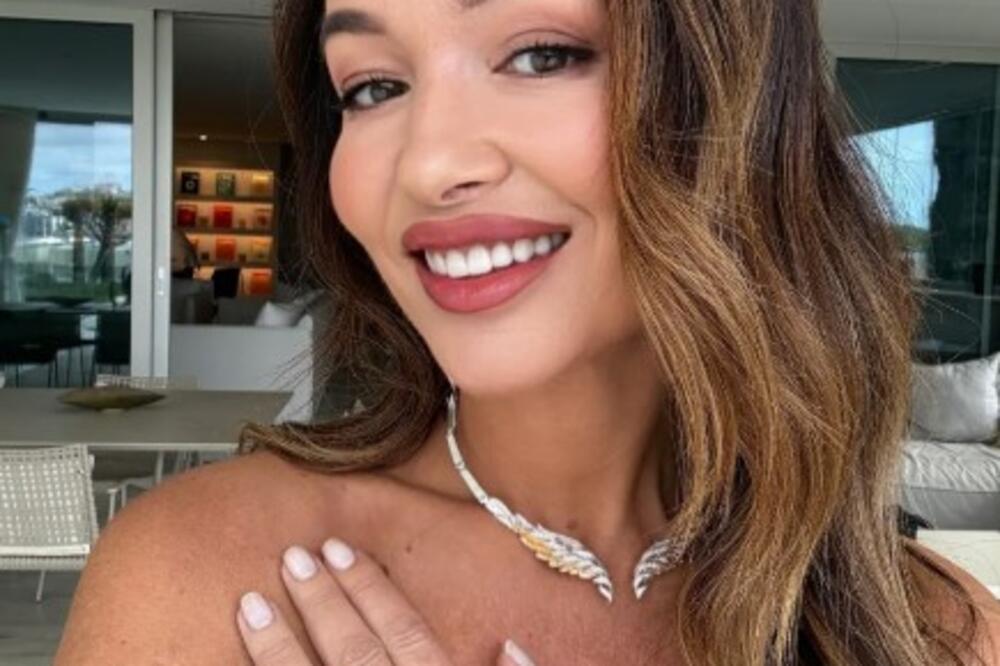 Ana je ćerka čuvenog Srbina, a drugarica joj je bivša bogata srpska snajka: Pojavile se fotke koje frapiraju narod