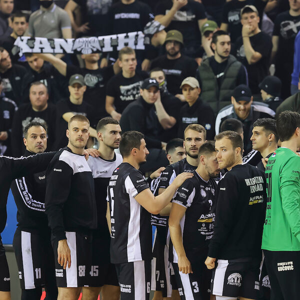 "Grci došli sa ciljem da se prekine, znali su da ih čeka pakao, naše igrače su tamo pljuvali i polivali pivom"