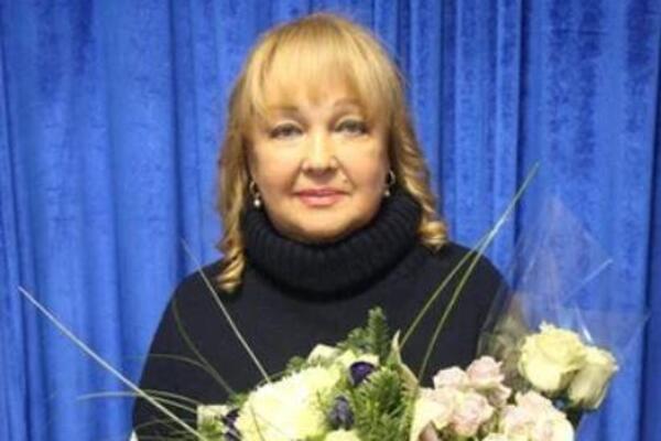 Natalija je mislila da živi u idiličnom braku kad je zazvonio telefon... Minut poziva ju je slomio na 1.000 komada