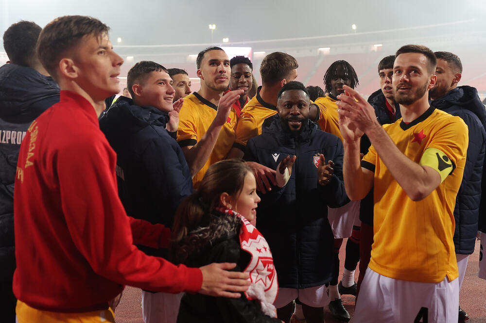 Velike pare su u pitanju: Zvezda za basnoslovnu sumu novca prodala dres jednog od svojih najboljih igrača!