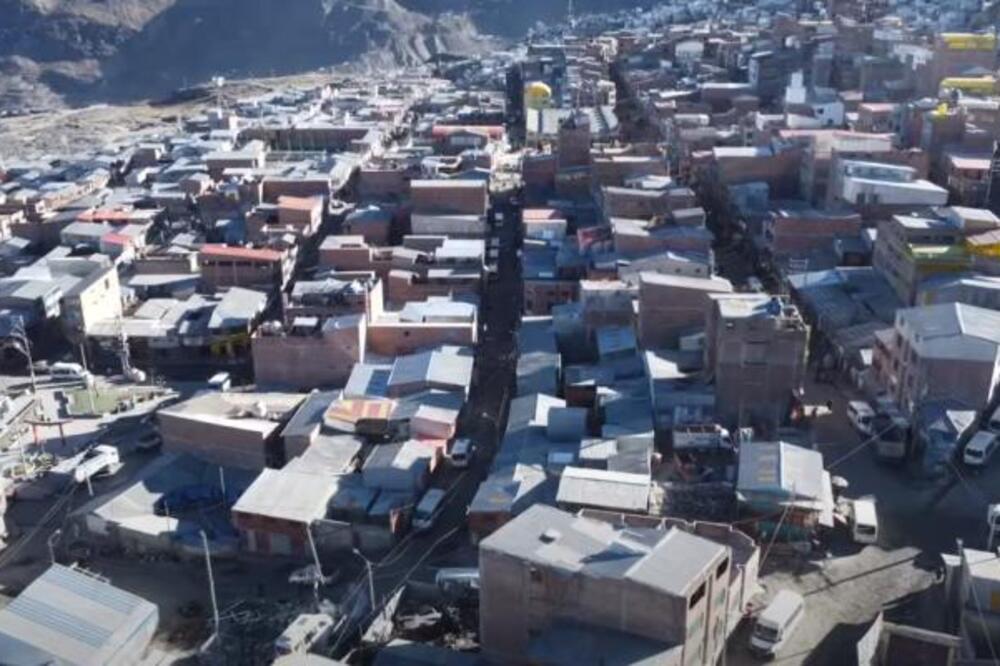 Njihov grad zovu "paklom na Zemlji", a oni neće da se presele: Životni vek samo 35 godina, nemaju ni struju ni vodu