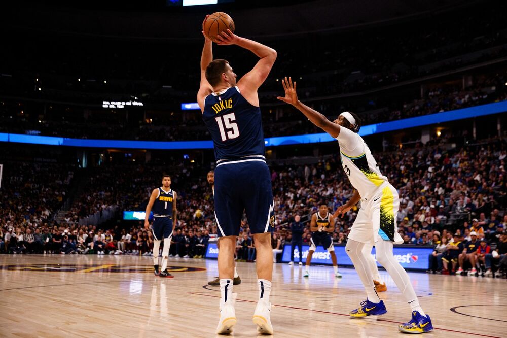 Nikola Jokić na utakmici Denver Nagetsa i Indijana Pejsersa