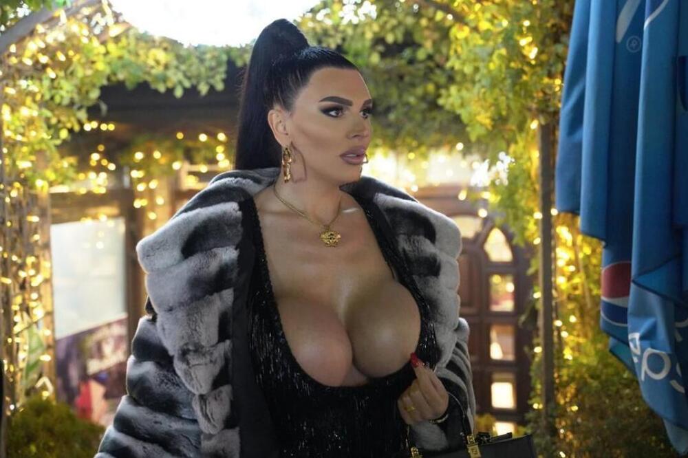 Prvo se pojavio cenovnik naše pevačice, a sada je i priznala zašto se bavi prostitucijom: Muzika je samo paravan