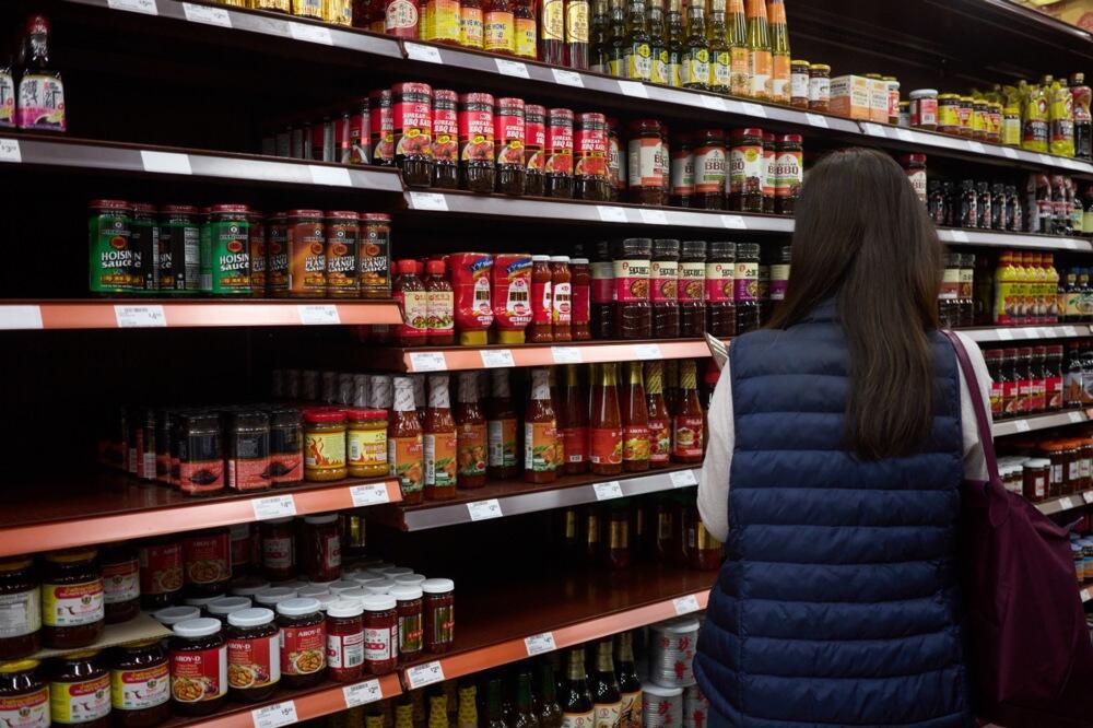 Šok cene u italijanskom supermarketu! Maslinovo ulje košta manje od 500 dinara, a zbog ovoga će Srbi pobesneti!