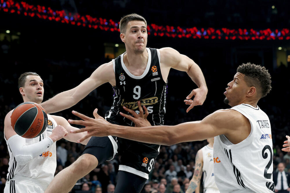 Potpisao šampion sveta!