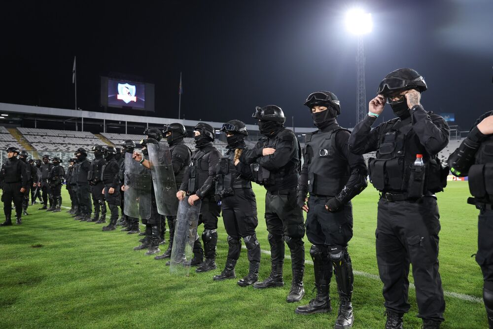 Policija na utakmici Kolo Koloa i Fortaleze